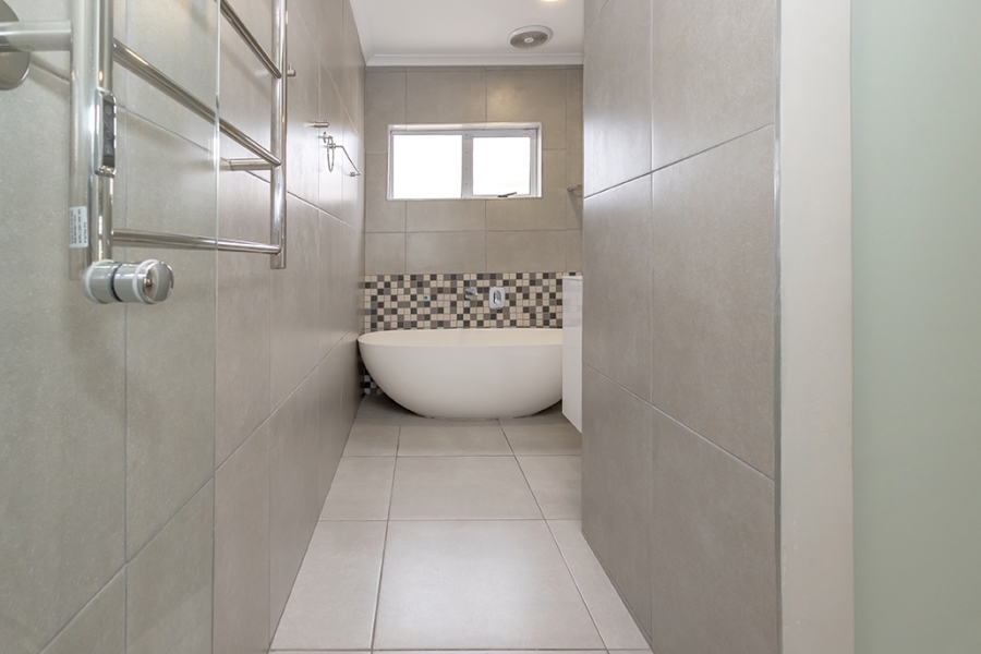 3 Bedroom Property for Sale in Sunningdale Western Cape